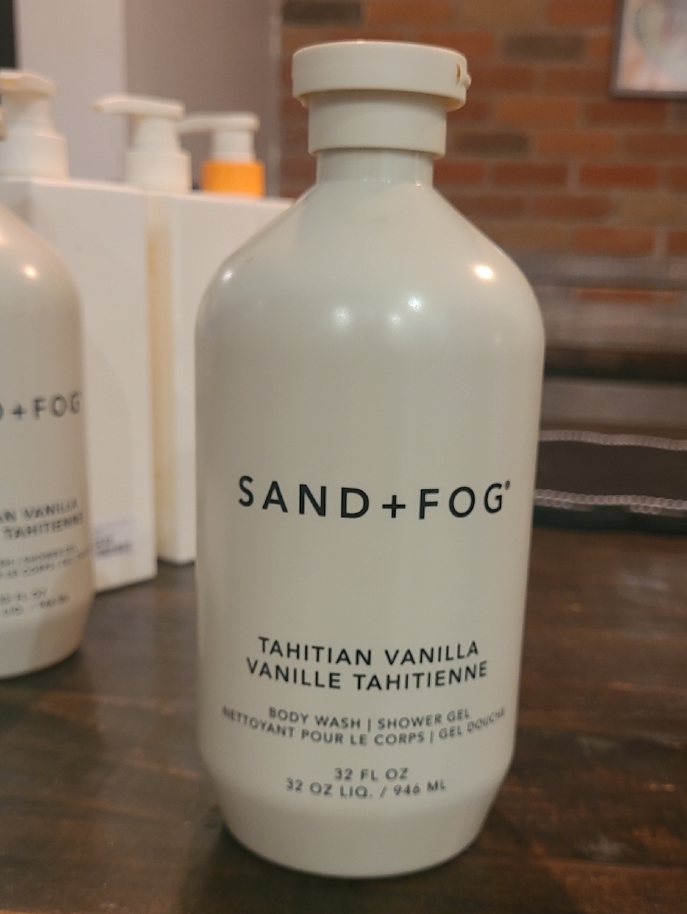 SAND+FOG Tahitian Vanilla Body Wash